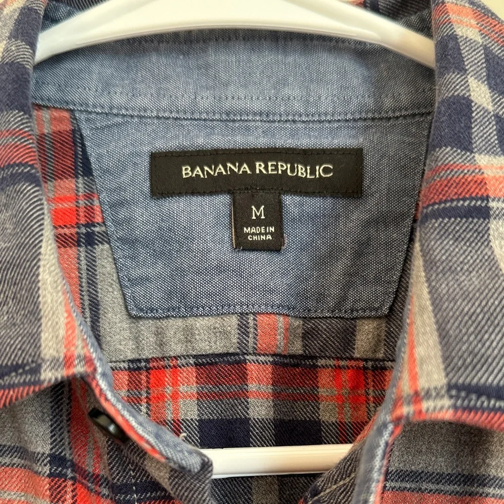 Banana Republic Red Blue Plaid Button Down Shirt Men’s Size M Casual
